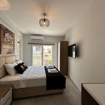 Famagustian Guest Rooms Famagusta  Bagian luar foto